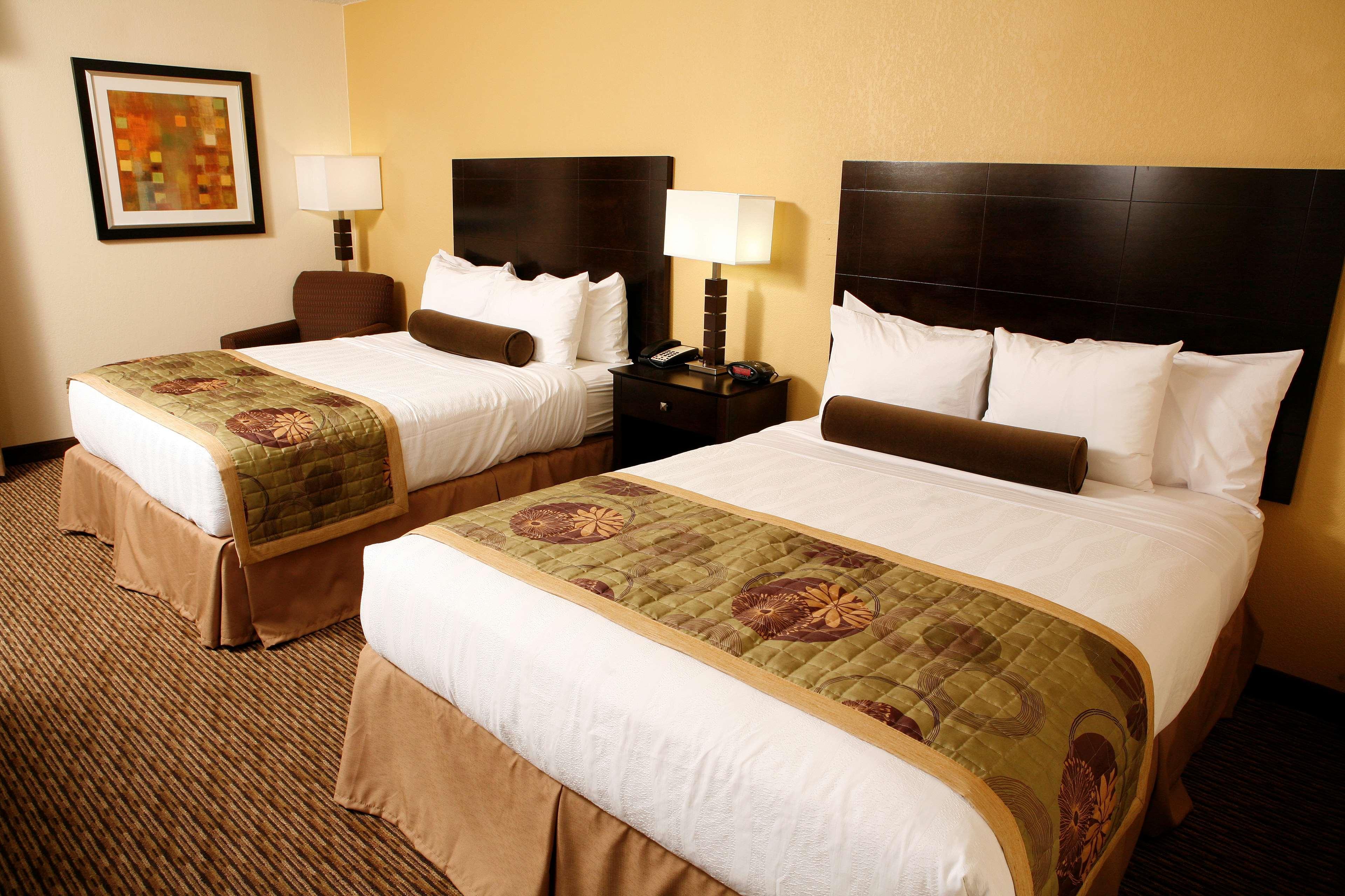 Best Western Plus Goldsboro Exterior photo