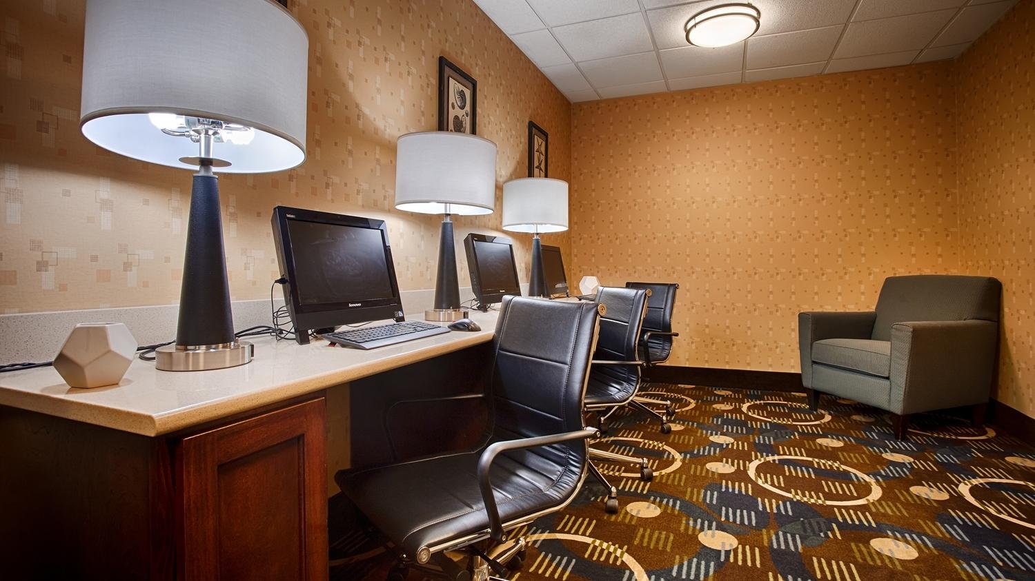 Best Western Plus Goldsboro Exterior photo